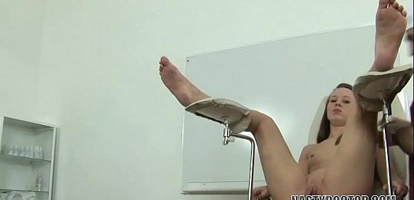  Joanna Spreads Her Legs at the Doctor&039;s